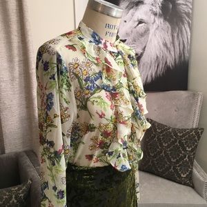 💥HOST PICK💥 Floral Button Down Blouse